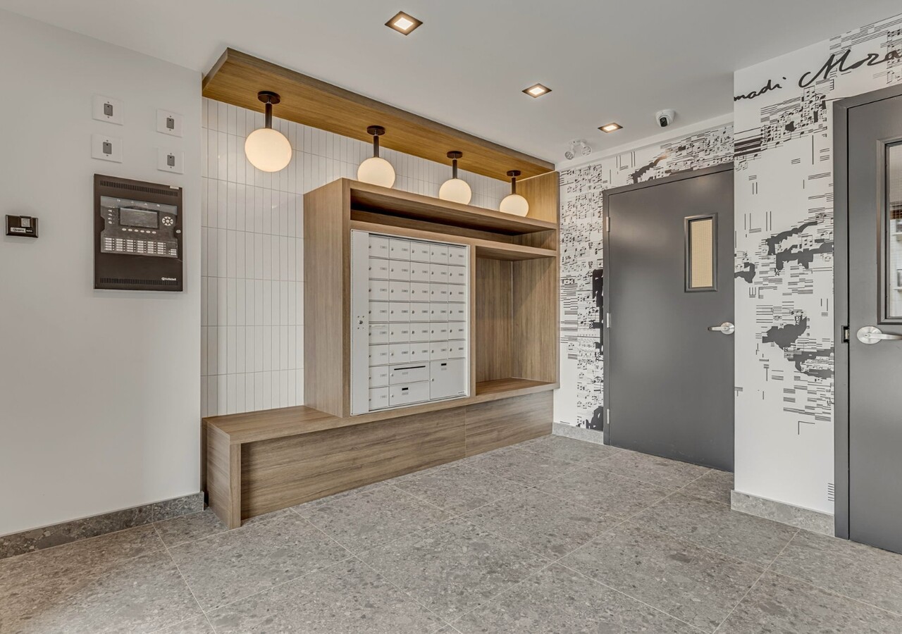 Place Mozart poste
