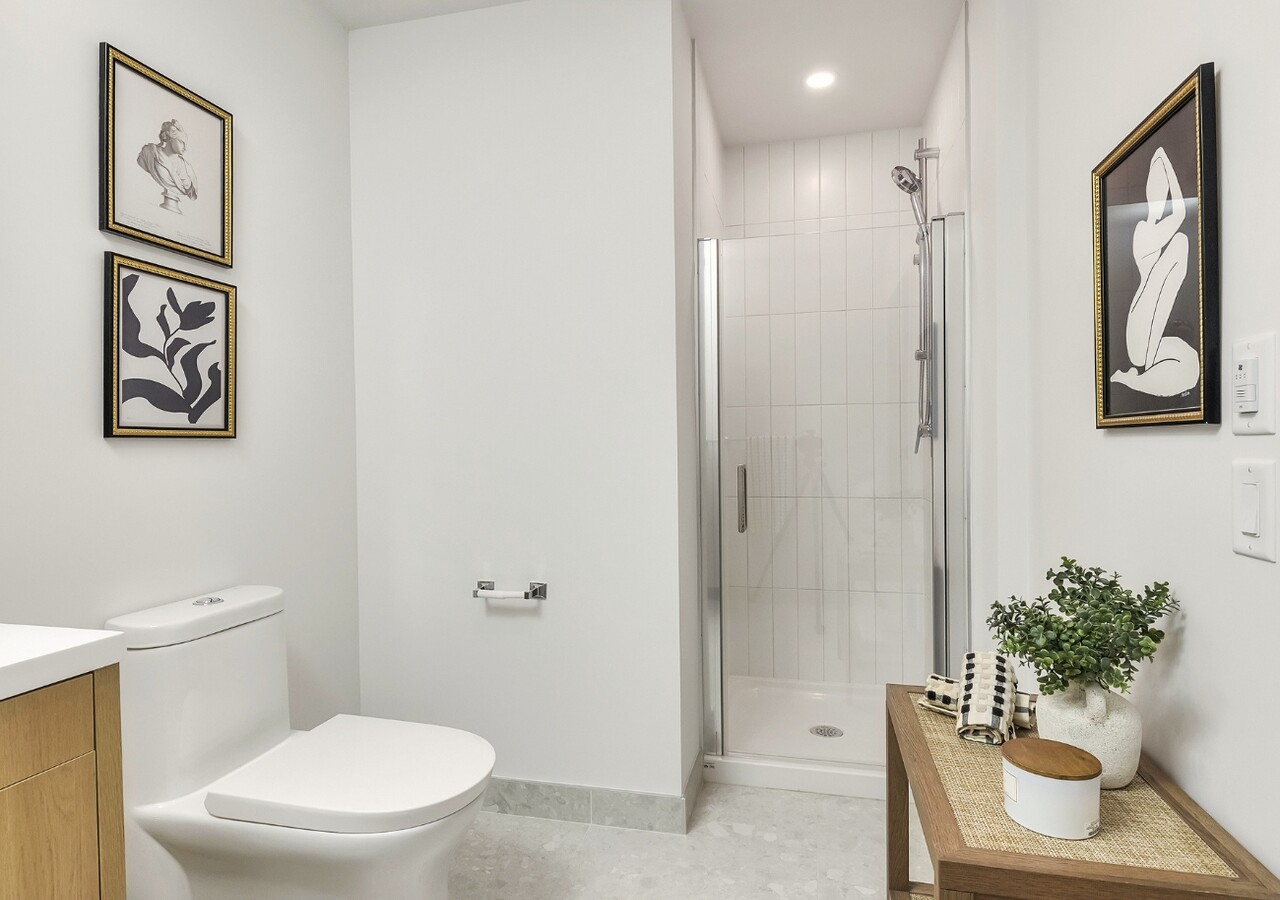Univert LaSalle condos salle de bain