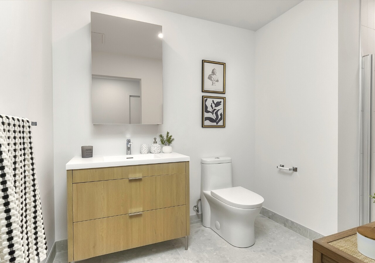Univert LaSalle condos salle de bain