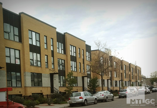 vue de l'autre coté de la rue du projet de condos LDV