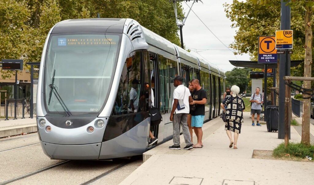 Tramway reliant Gatineau et Ottawa