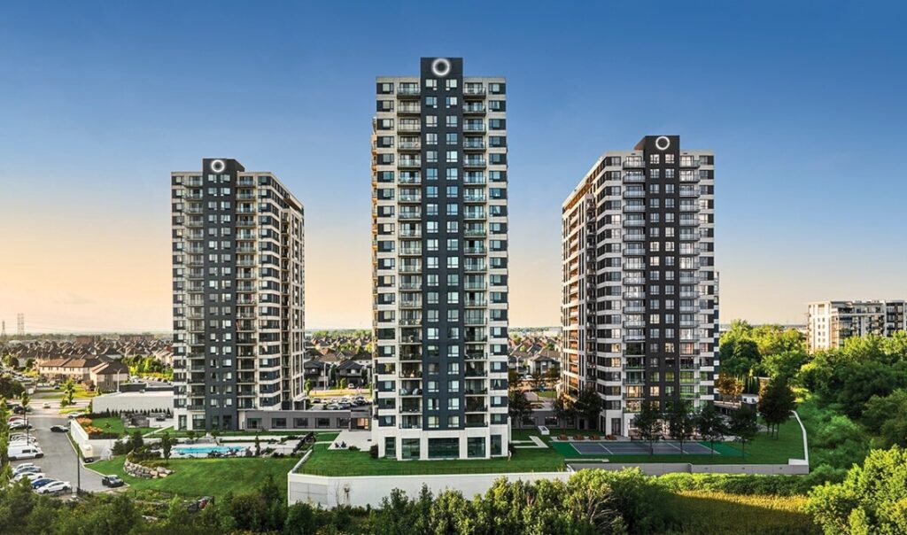 Les trois bâtiments d'Équinoxe Saint-Elzéar