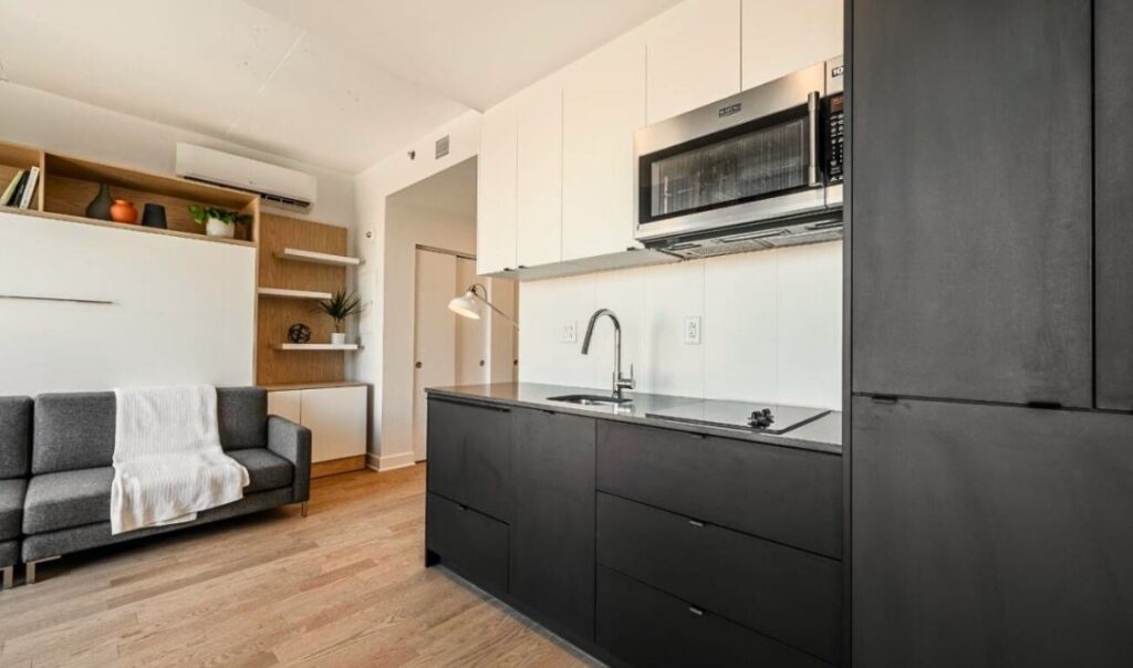 Toit à moi Canada cuisine du premier logement acheté pour loger des gens