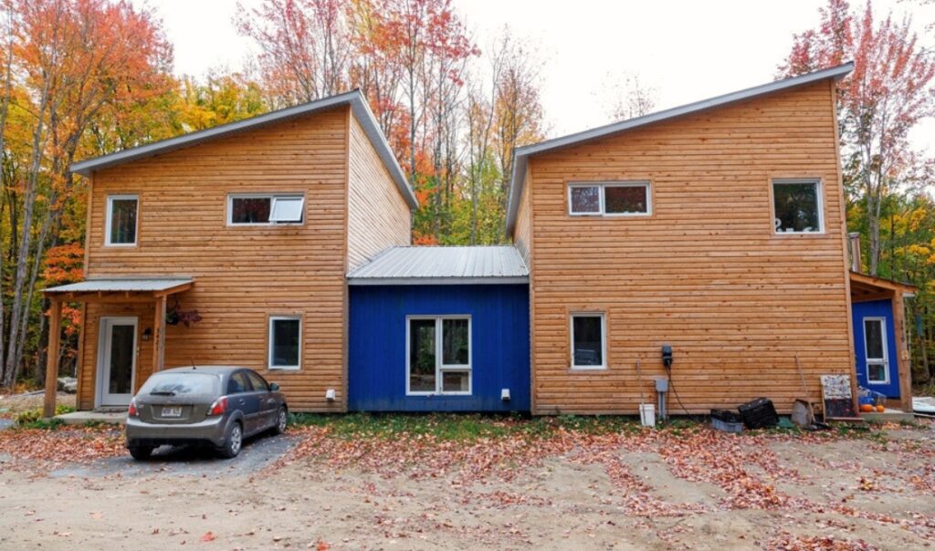 fiducie foncière communautaire  de Dunham maisons