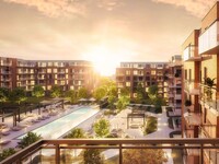 Aura sur le Square green courtyard with pool