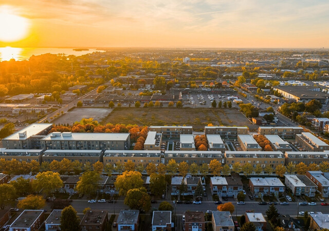 Univert LaSalle condos – photo 2