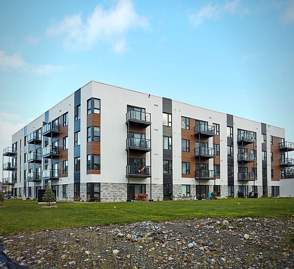 Le Meridiem Laval – photo 2