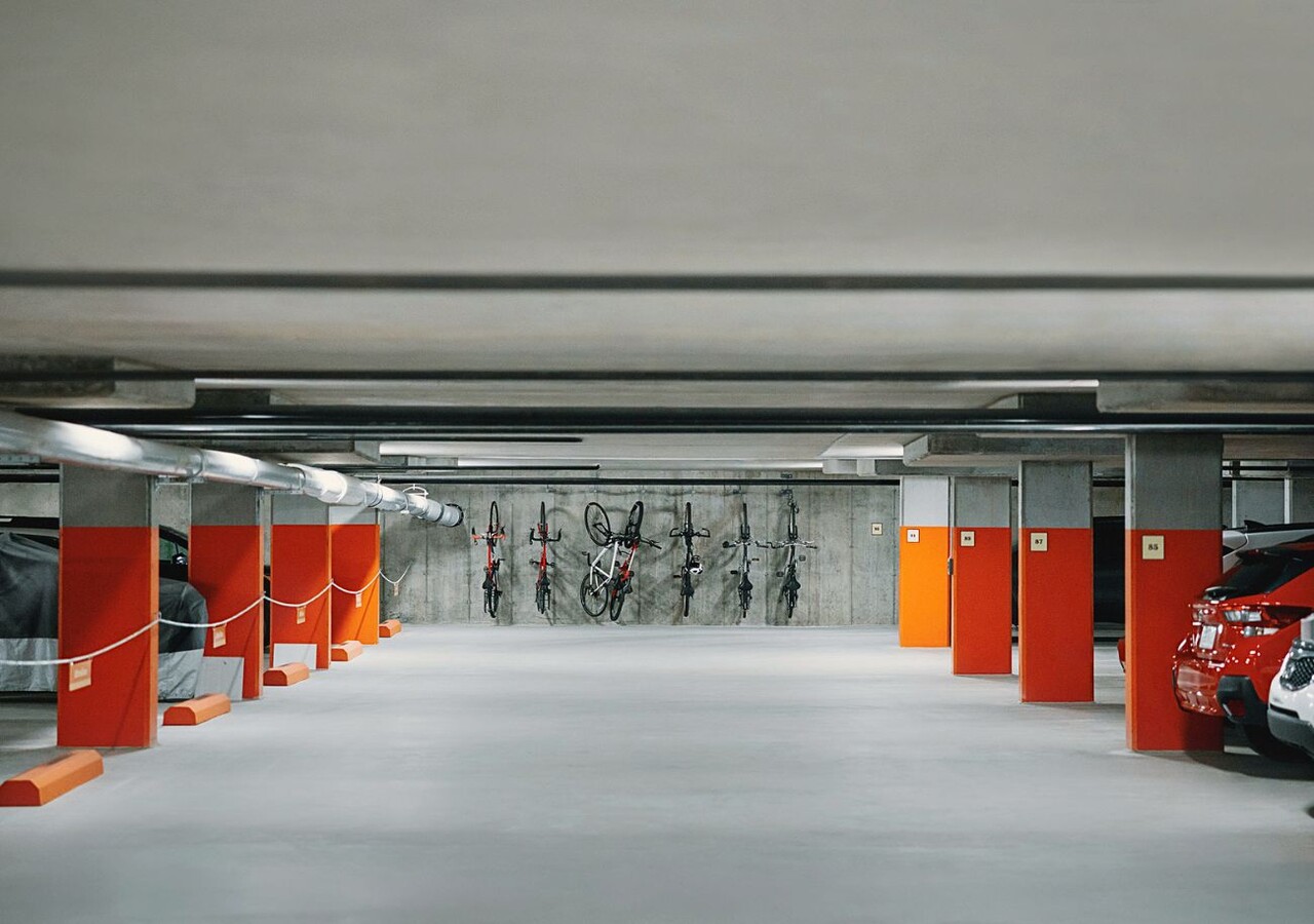 Le 1070 Cap-Rouge indoor parking
