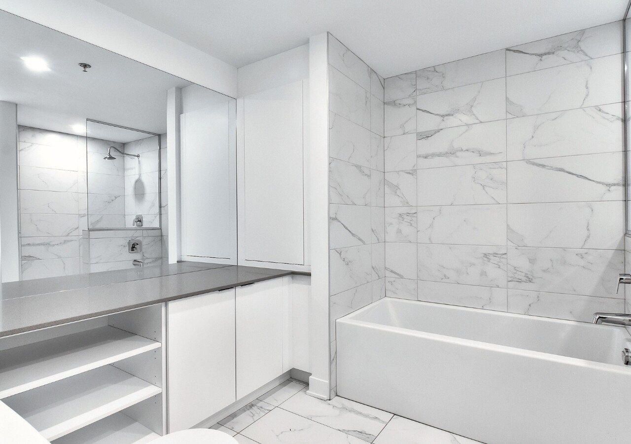 468SG bathroom