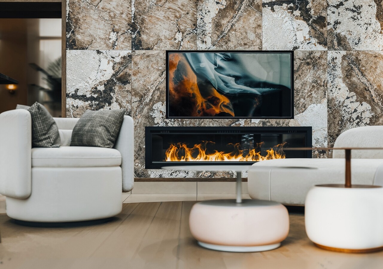 Voltige Aria lounge with fireplace