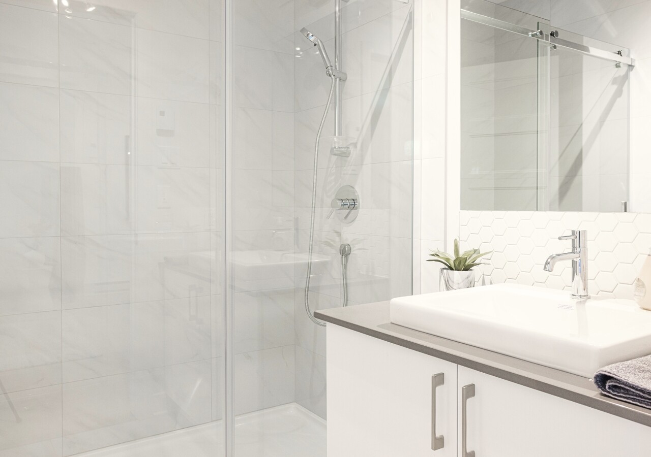 Axe St-Laurent 3 shower
