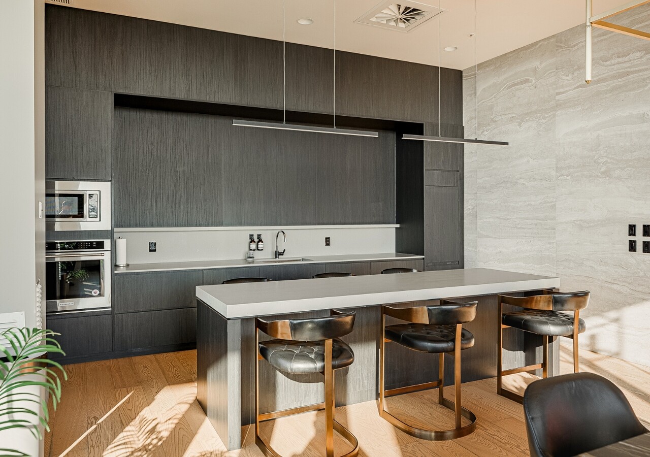 Central Parc Laval kitchen