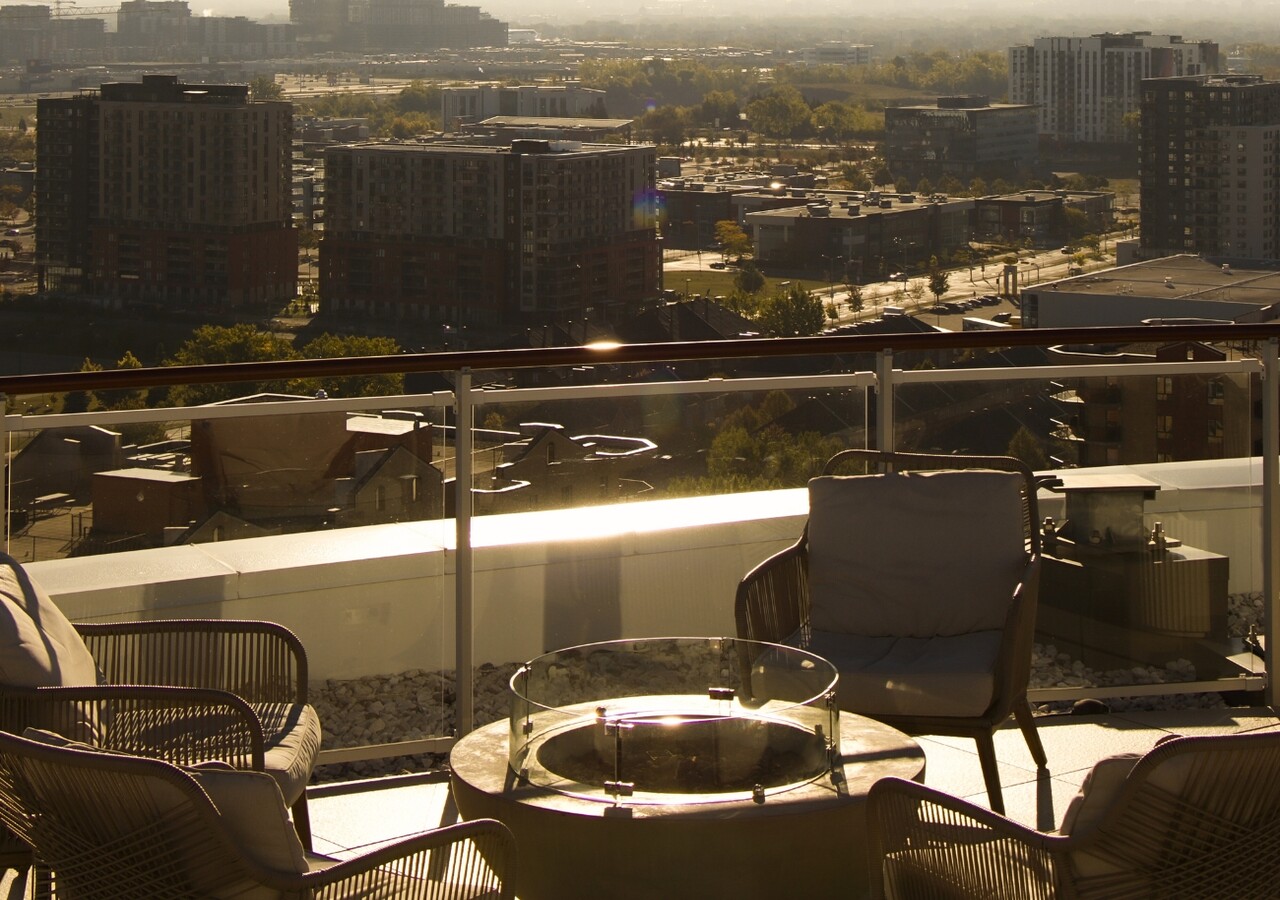 Central Parc Laval rooftop terrace