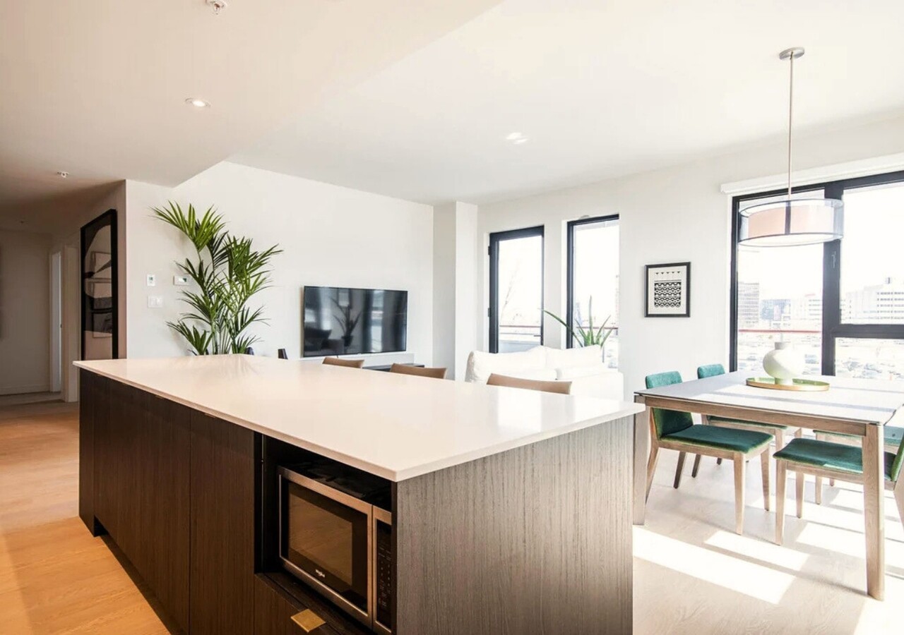Central Parc Laval kitchen