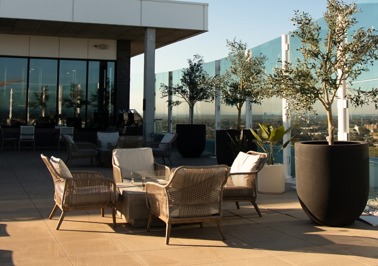 Central Parc Laval rooftop terrace