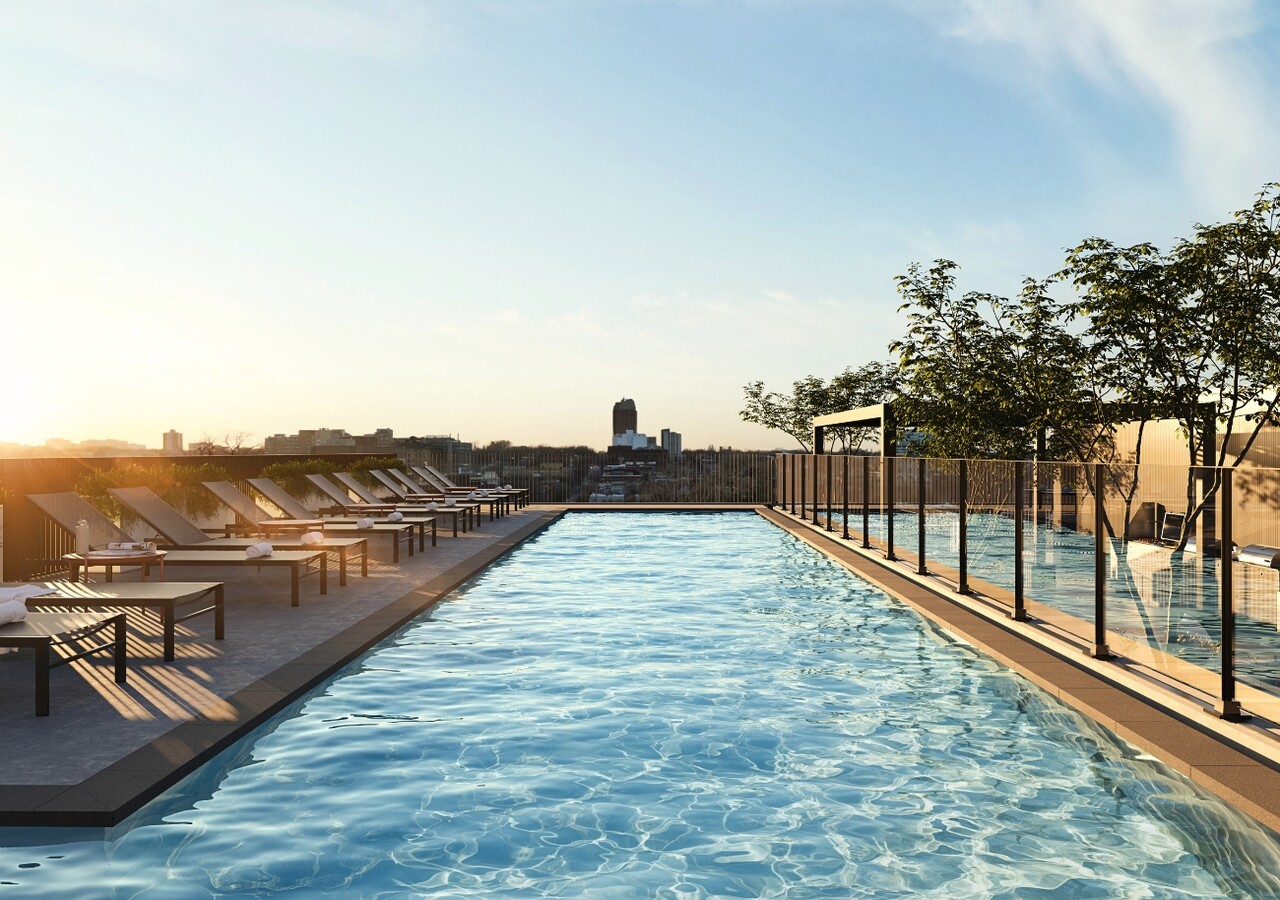 Champlain rental condos pool on the rooftop