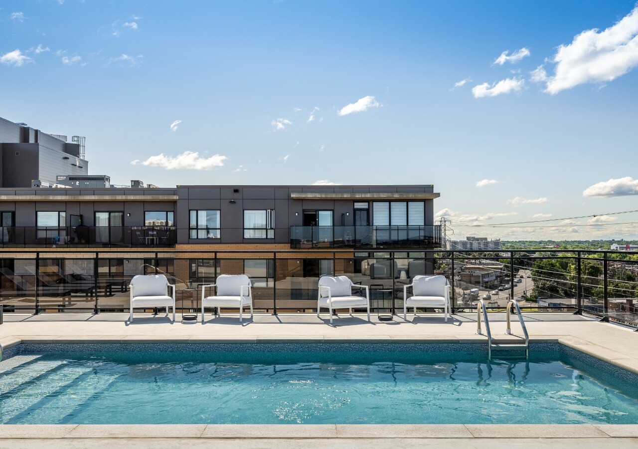 Città Montréal rooftop pool