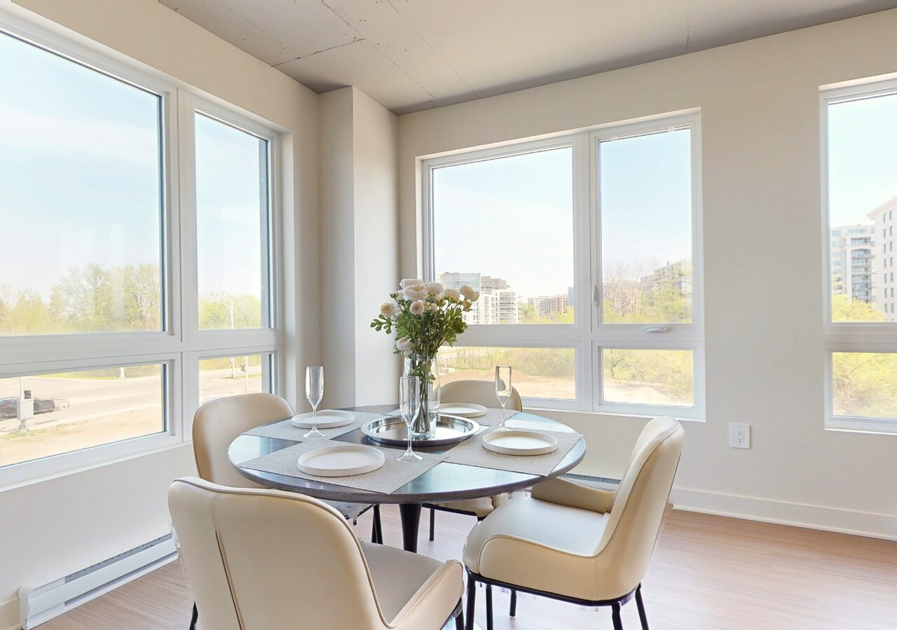 Équinoxe Saint-Elzéar dining room