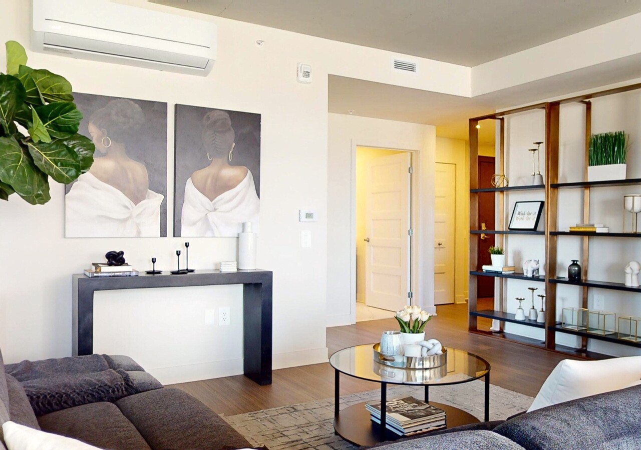 Équinoxe Saint-Elzéar living room