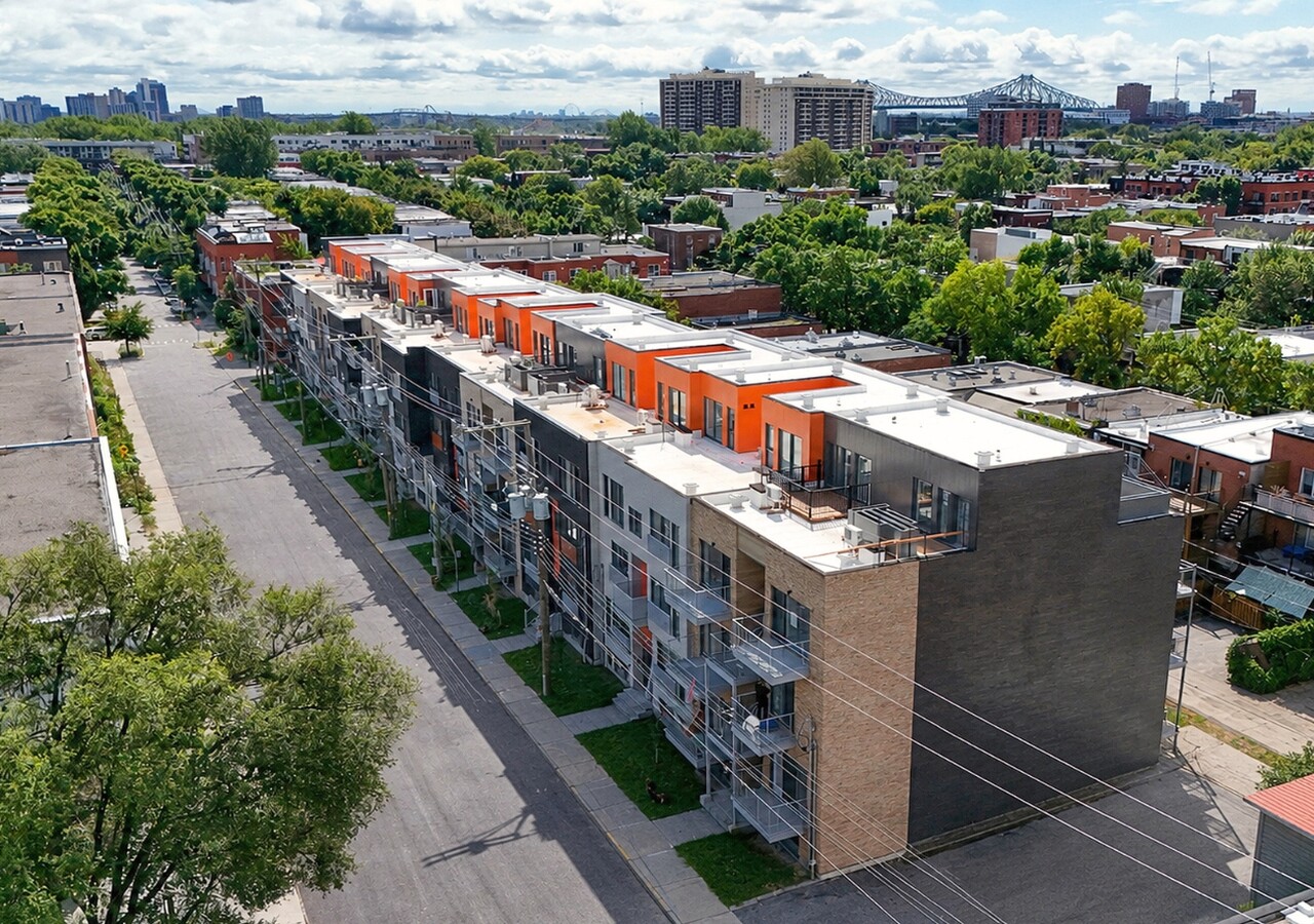 Florence rental condos building