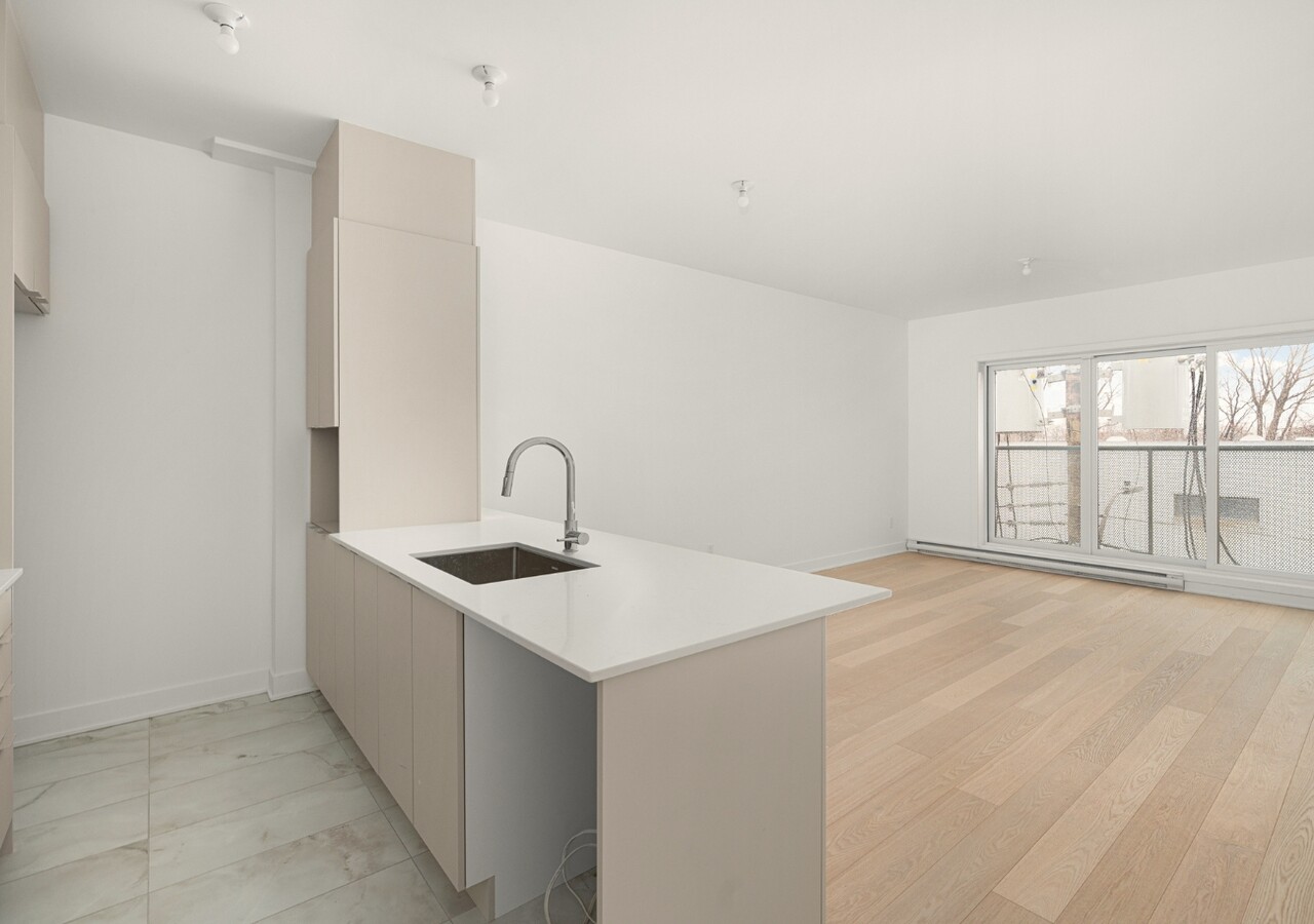 Florence condos kitchen