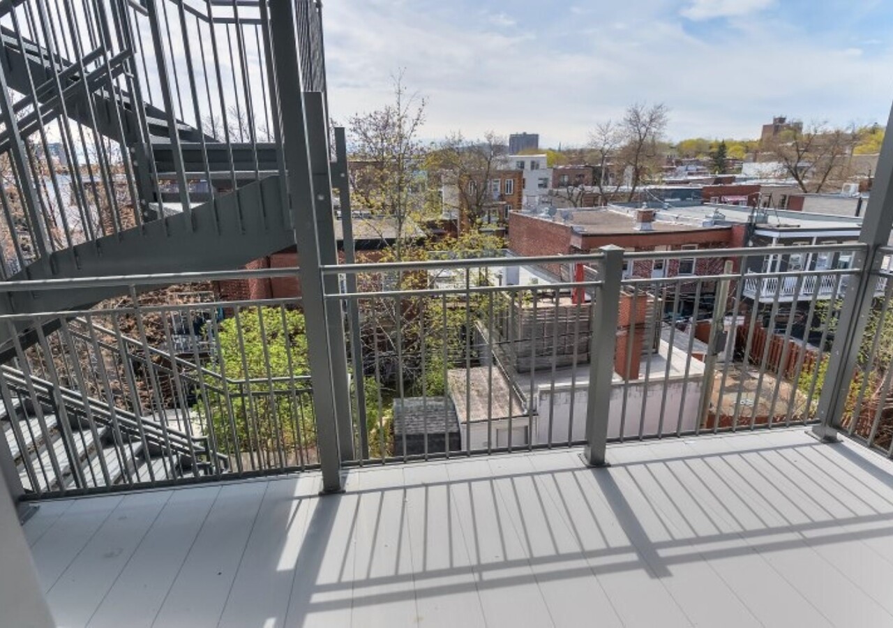Florence condos balcony