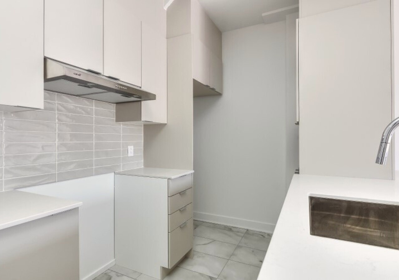 Florence condos kitchen
