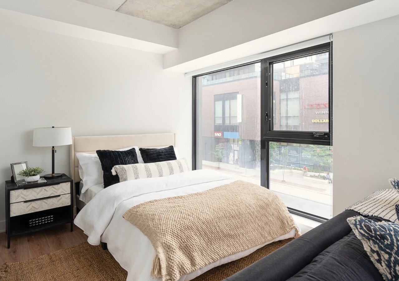Griffin Square bedroom