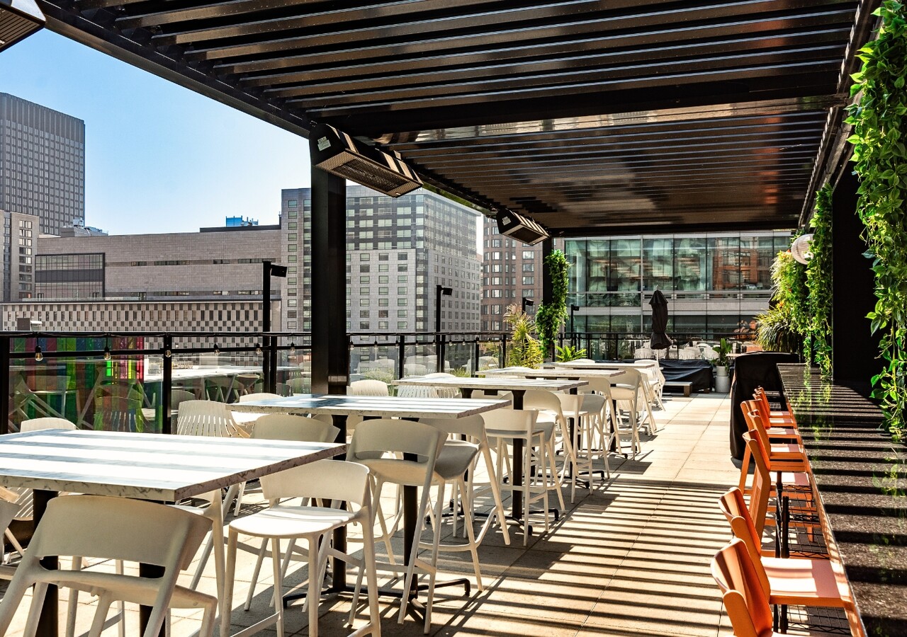 Humaniti Montréal rooftop terrace