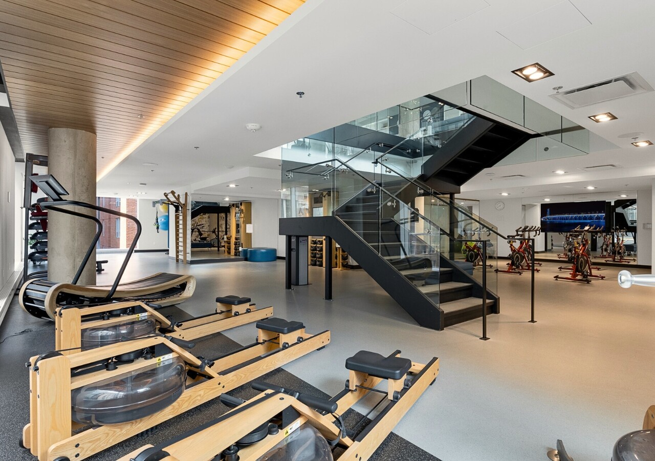 Humaniti Montréal fully equiped gym