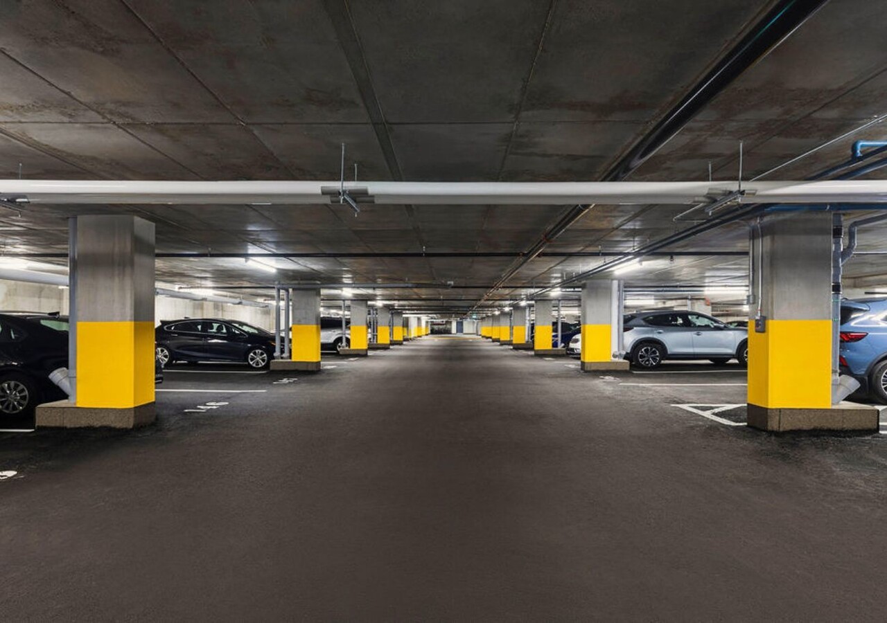 Le Florent parking