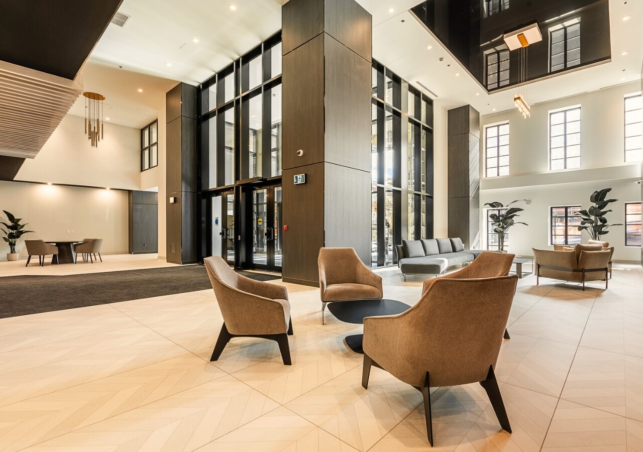 Le George lobby