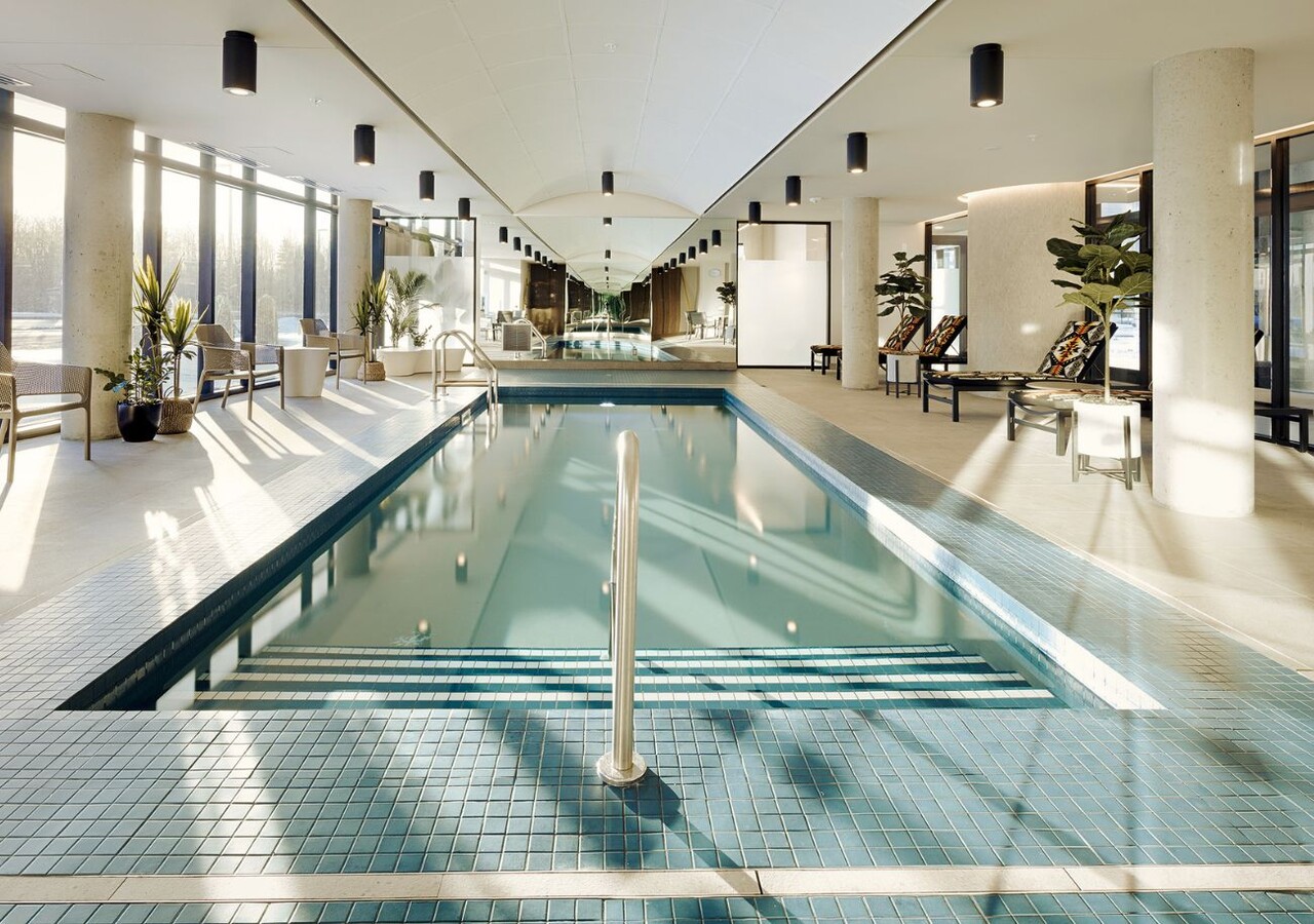 Le Huppé indoor pool