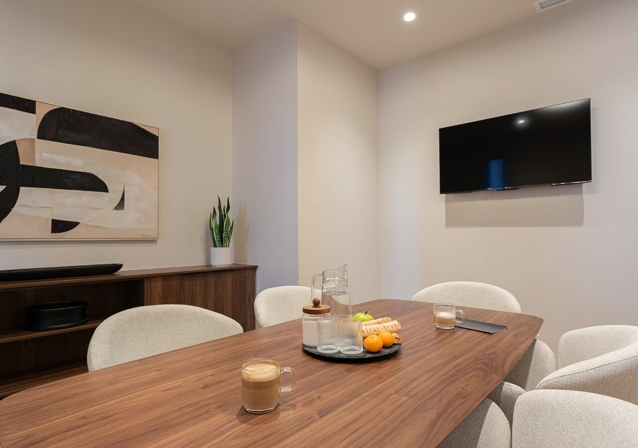 Le Walt meeting room