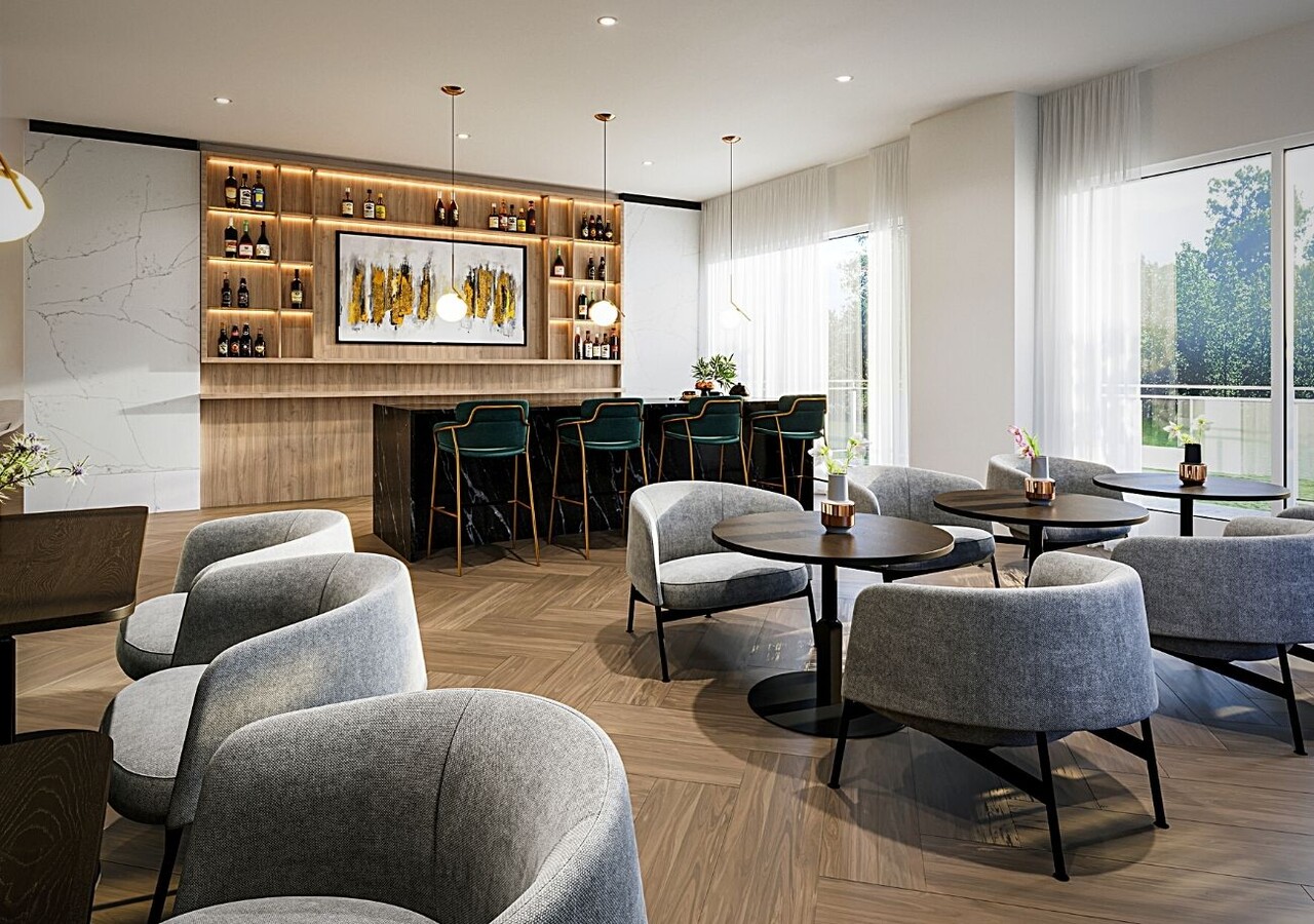 Marquise 7 lounge with bar