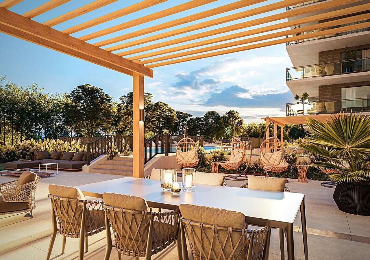 Marquise 7 terrace with dining area