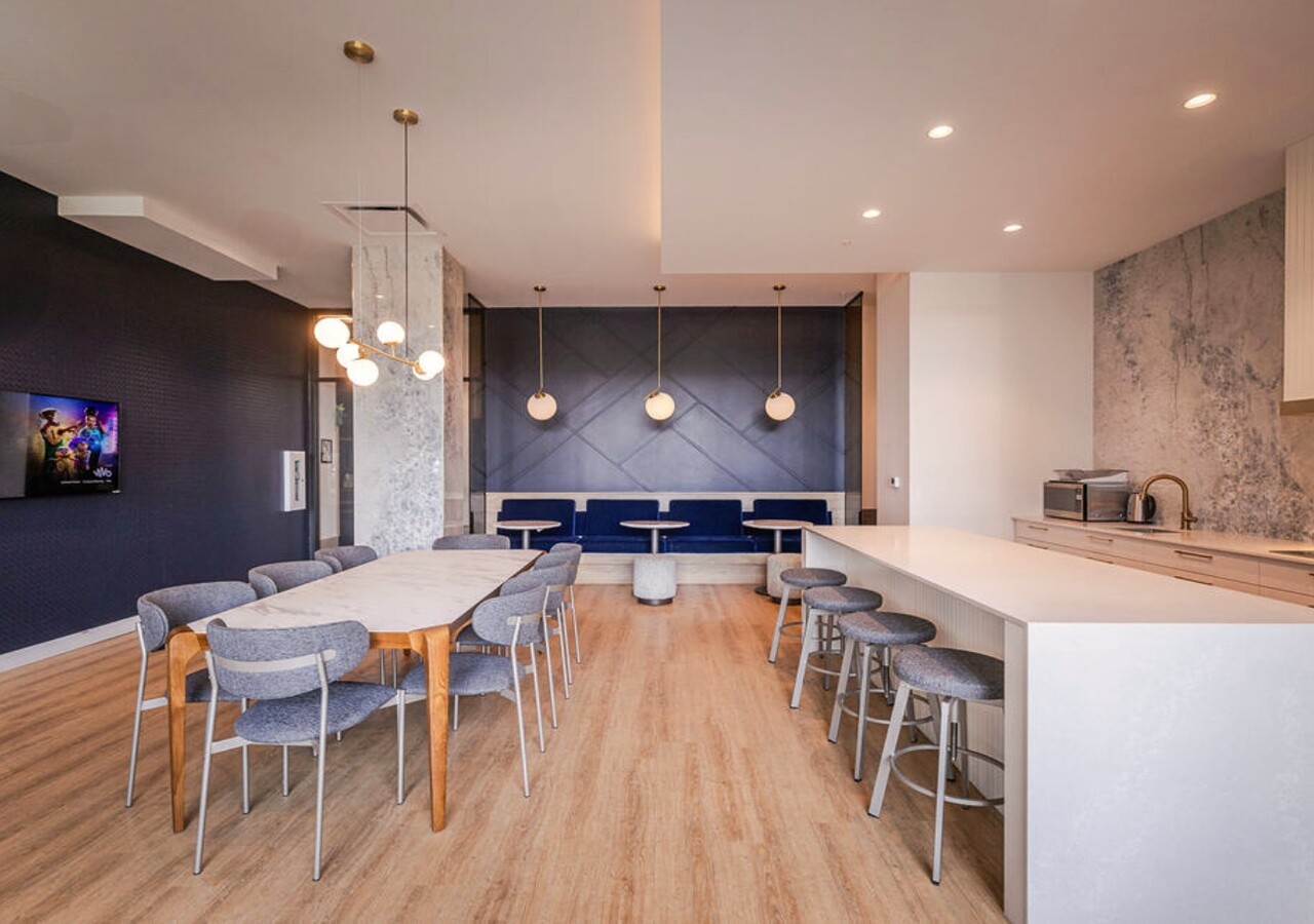 Mostra Centropolis kitchen