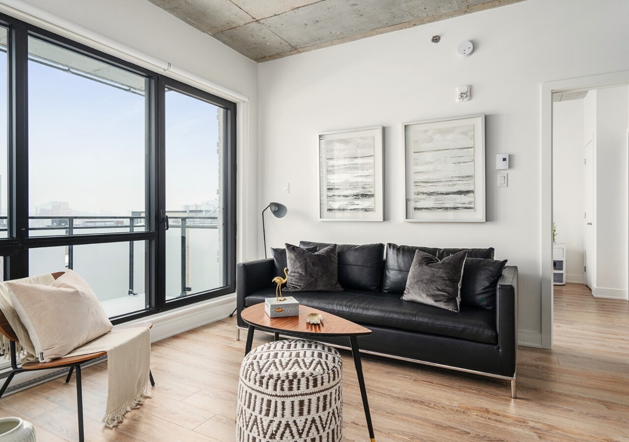 Nuberri living room