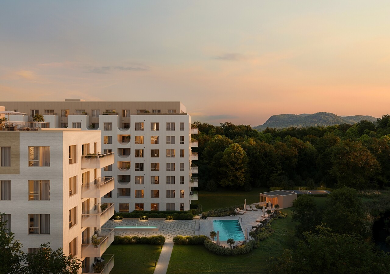 Riviera par Vallem courtyard