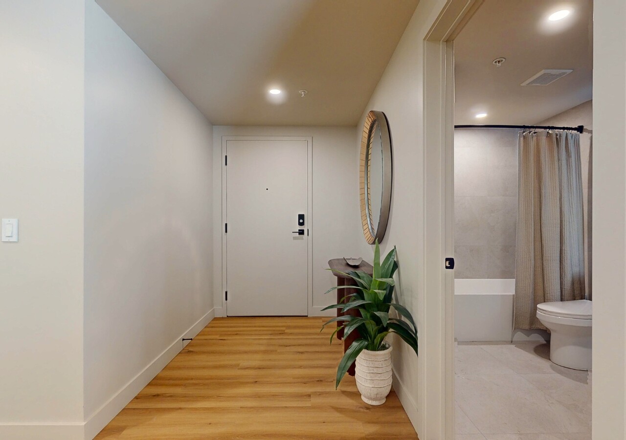Sorella condos entrée