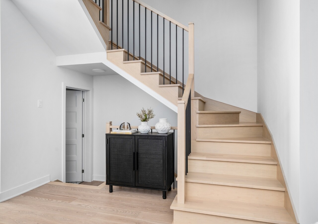 Univert LaSalle stairs