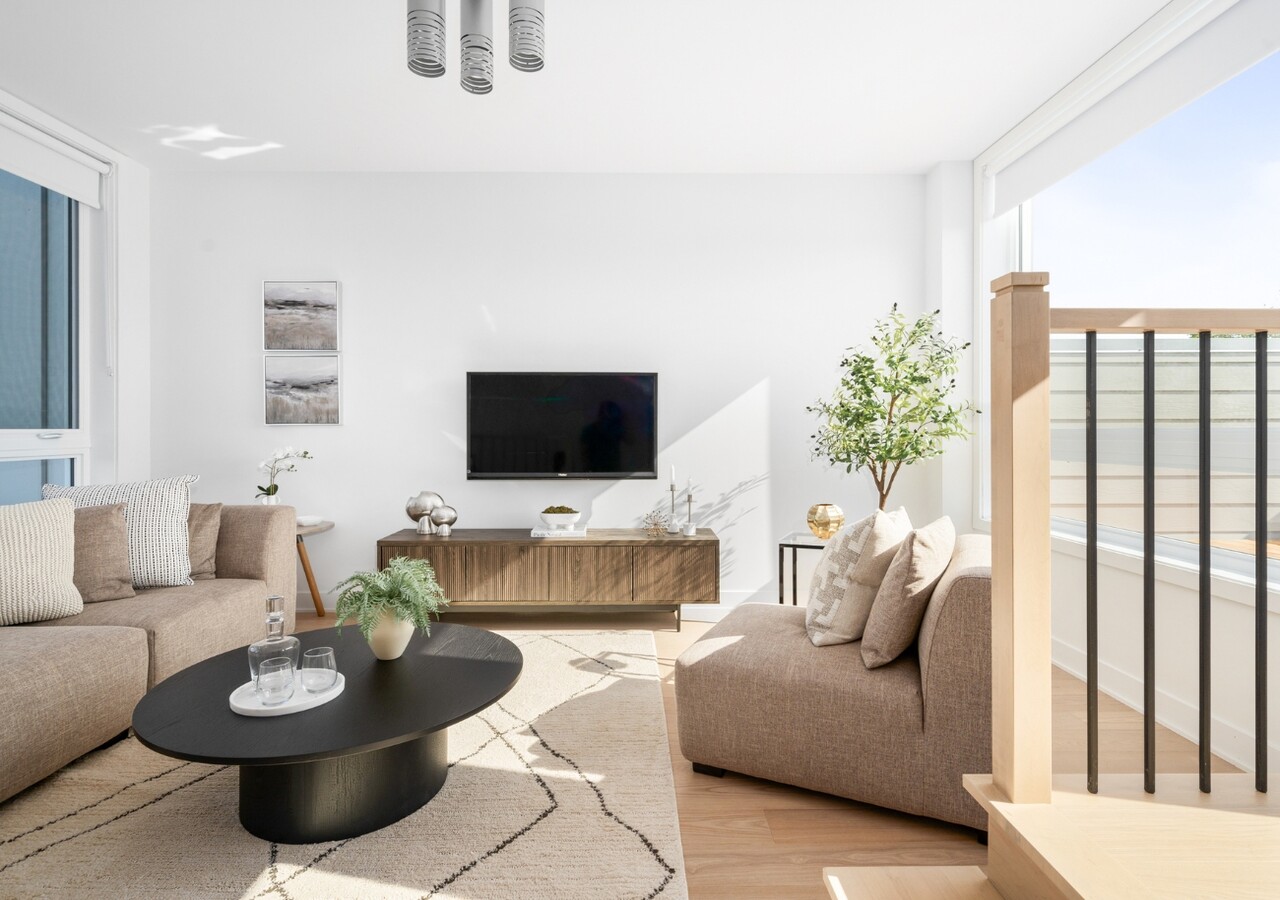 Univert LaSalle living room