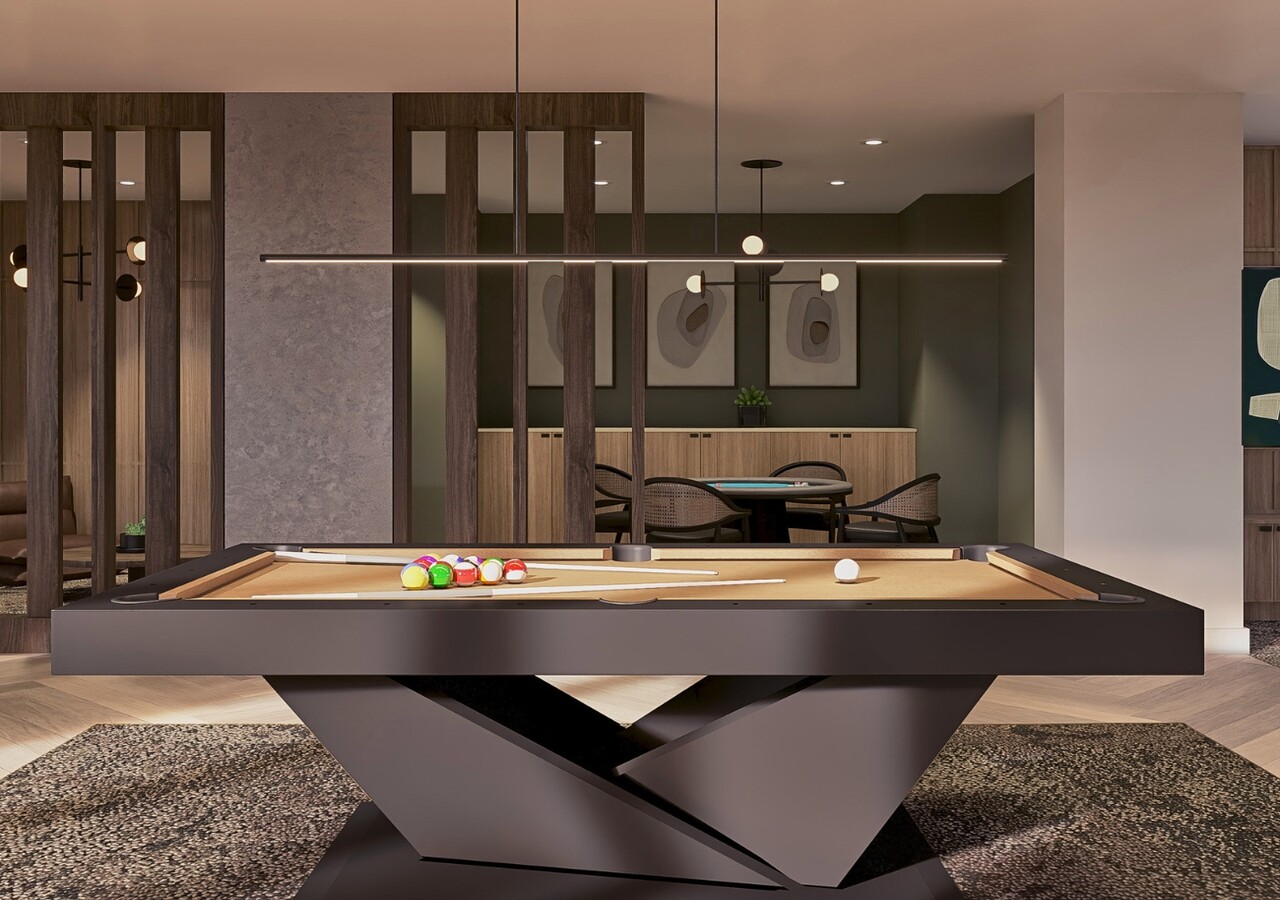 Vaia pool table
