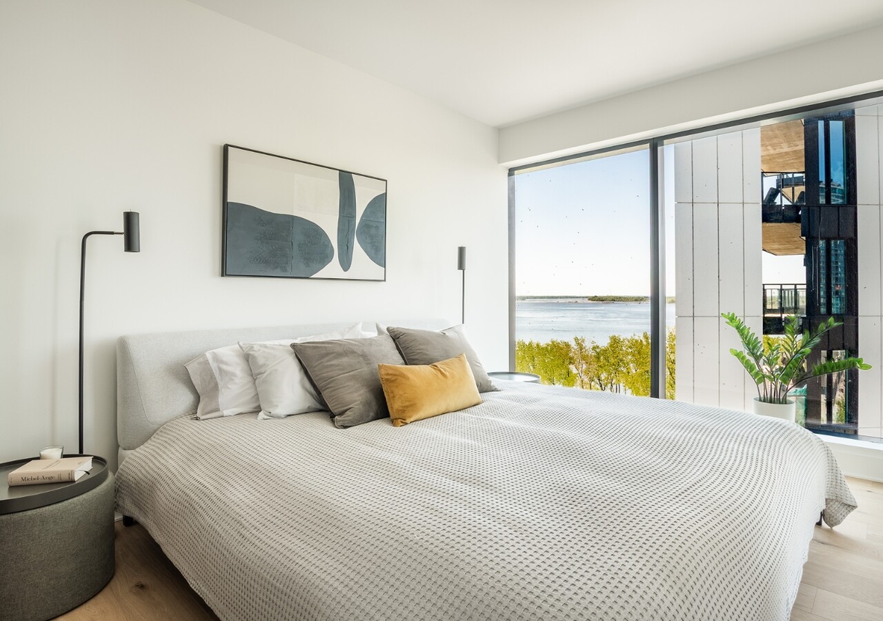 VIU Île des Soeurs bedroom