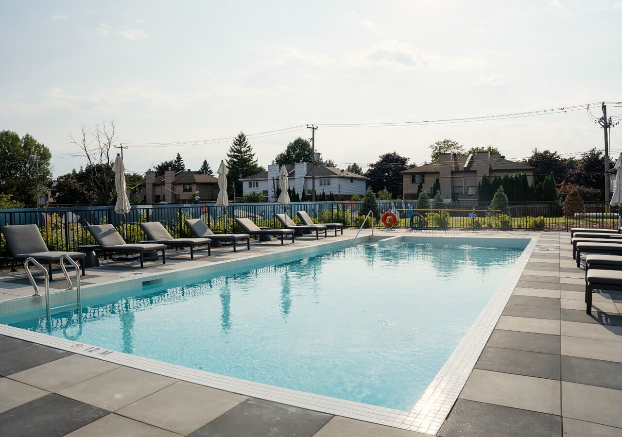 Le Westisle outdoor pool