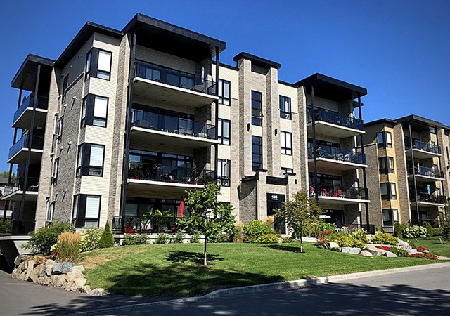 Condo St-Jérôme – photo 1